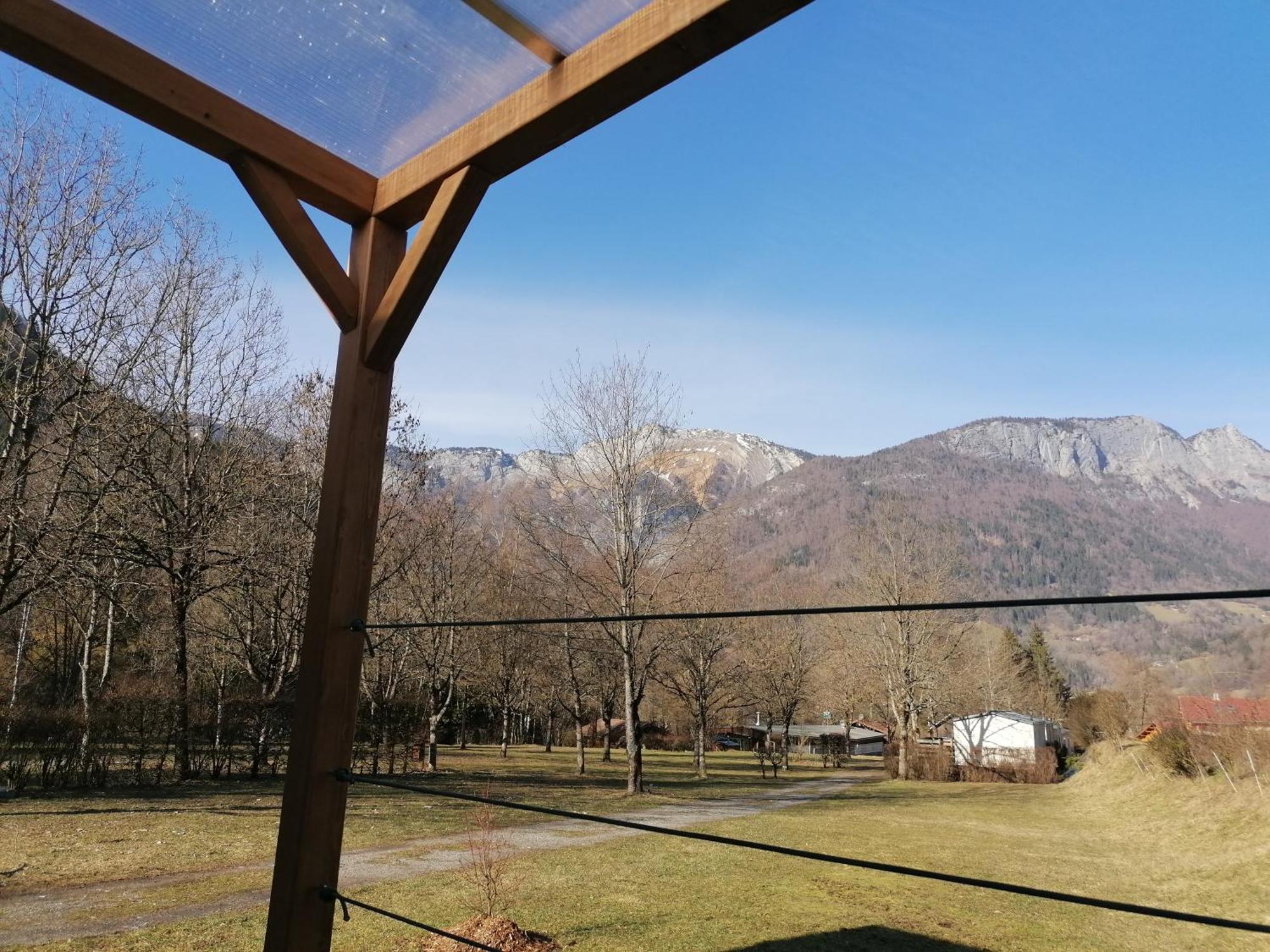 Camping Le Trejeux - Petit Chalet Thones Luaran gambar